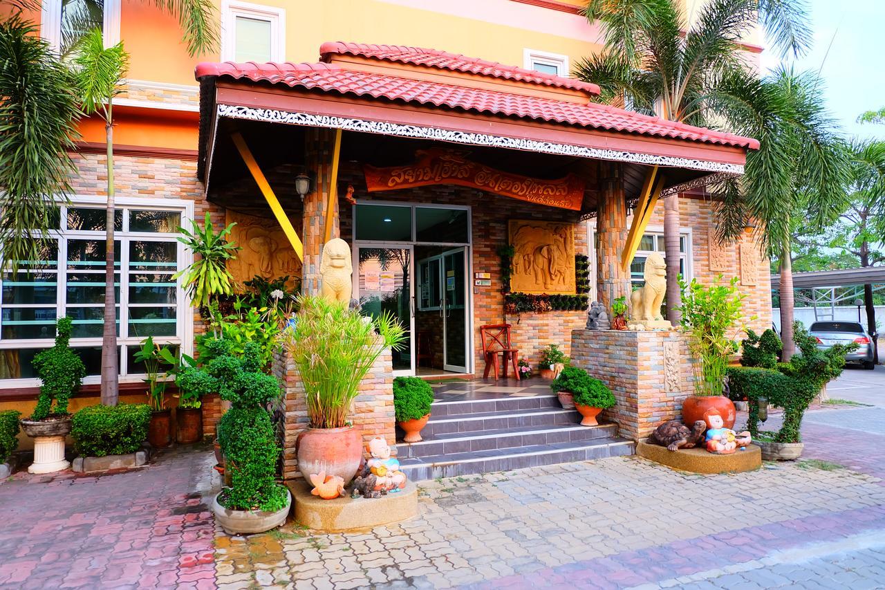 Siam House Interplace Lop Buri Εξωτερικό φωτογραφία